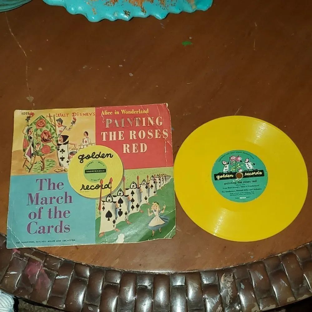 Vintage Walt Disney Alice in Wonderland Painting The Roses Red Vinyl RD25